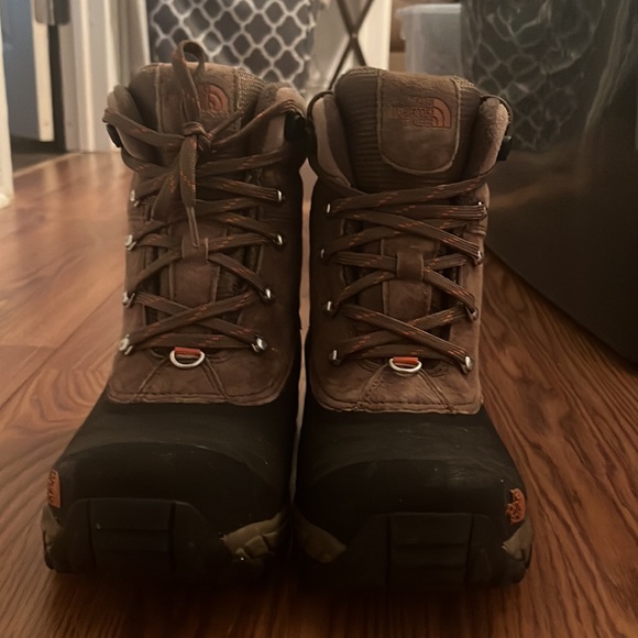 North face boots - Picture 4 of 4